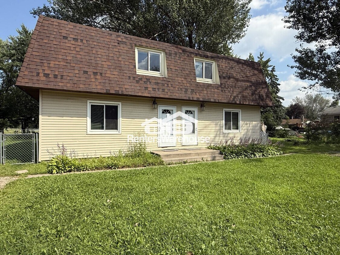 Foto principal - 901 12th St SW