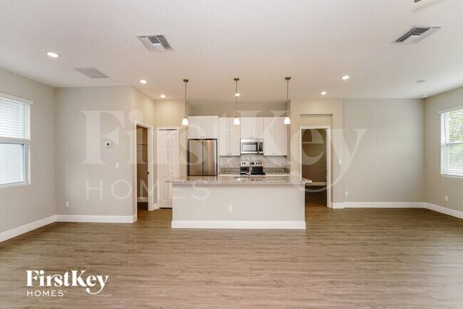 Building Photo - 3120 Halsey Avenue Southeast