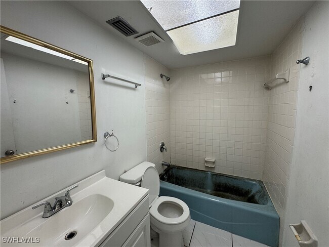 Foto del edificio - 246 SW 36th Terrace