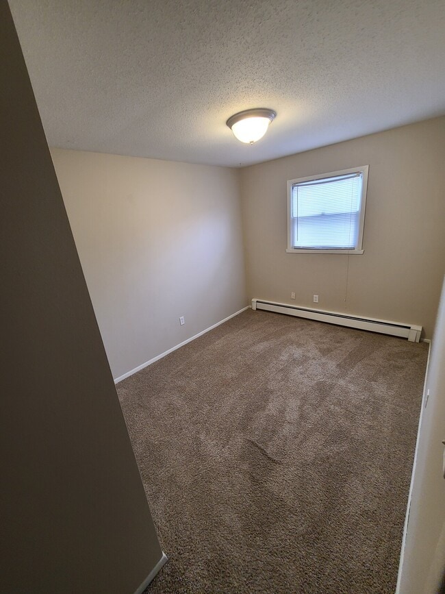 Building Photo - Eastwood Estates 1