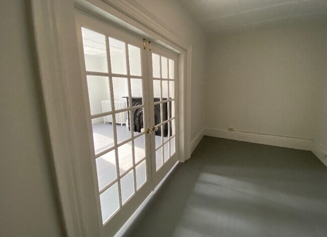 Foto del edificio - 358 Warren St