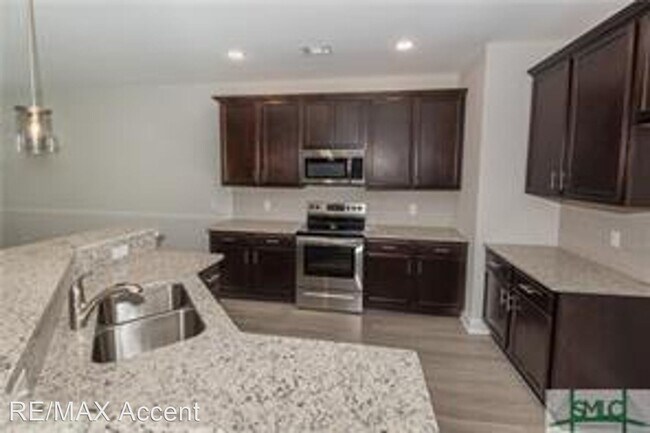 Building Photo - 3 br, 2.5 bath House - 207 Hammock Drive