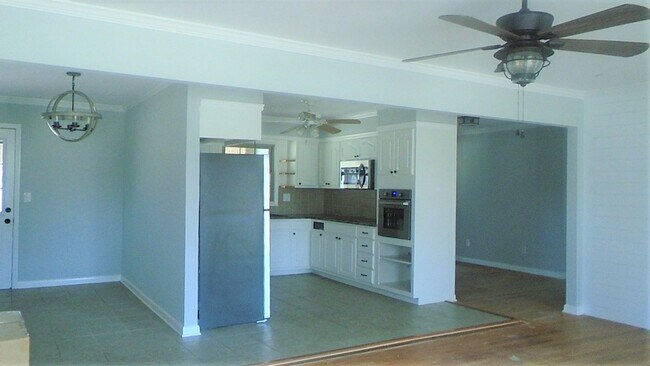 Foto del edificio - 3 Bedroom 2 Bathroom Home - Ask About the Move In Special!