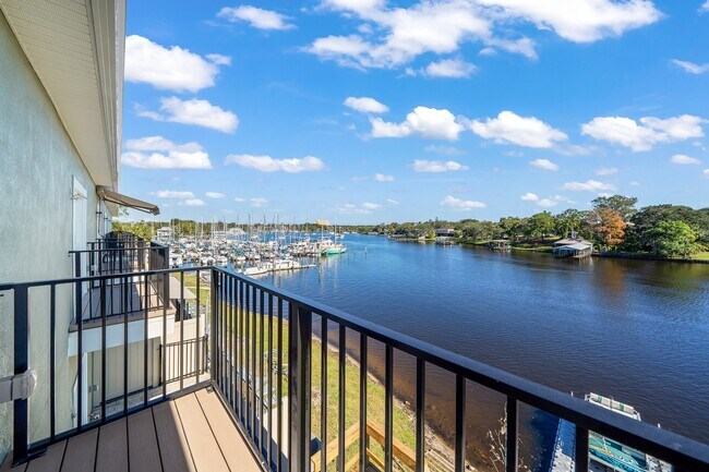Building Photo - 893 Paddleboard Ct