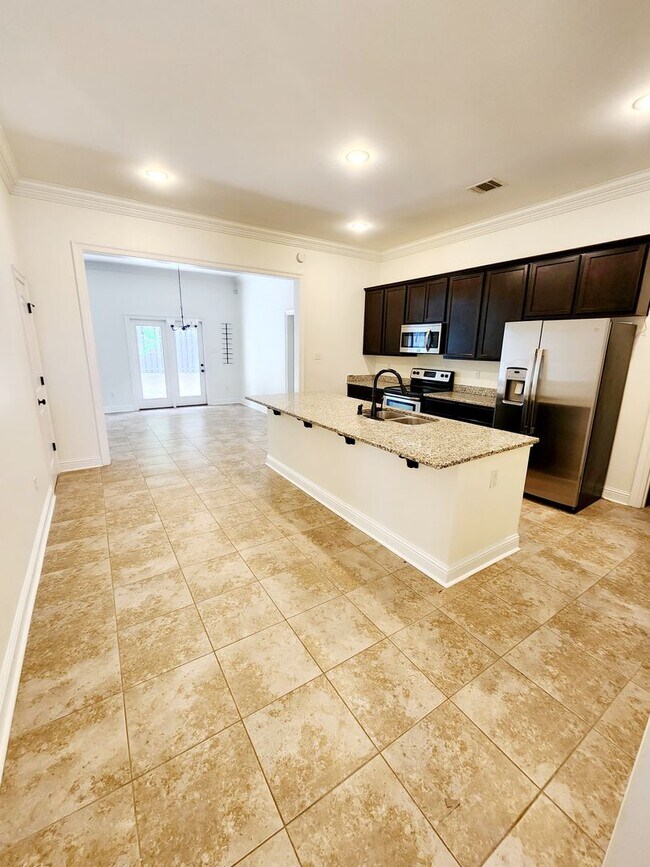 Building Photo - 7132 Myrtle Bluff Dr