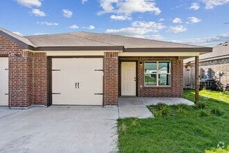 Building Photo - 2416 A Alterman Dr