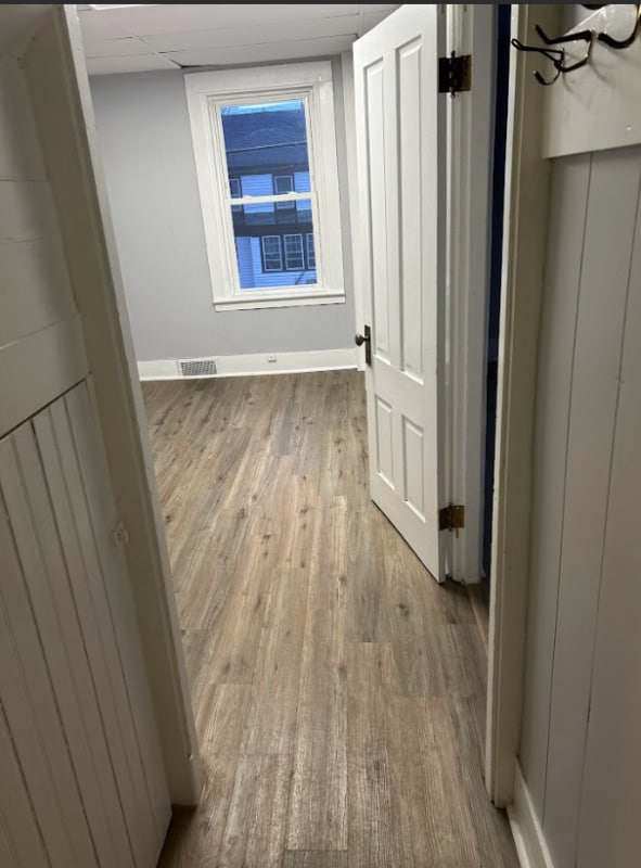 Building Photo - 510 Main St