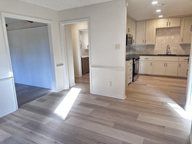 Foto del edificio - 2217 33rd St