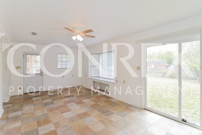 Building Photo - 414 Woodhaven Court