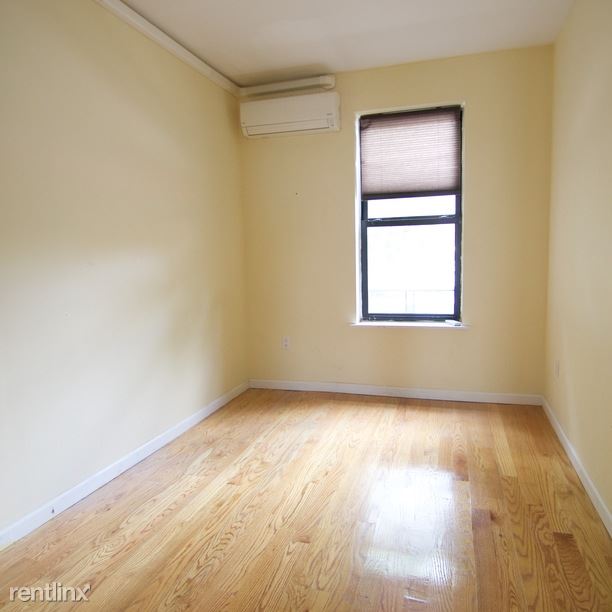 Building Photo - 204 Macdonough St