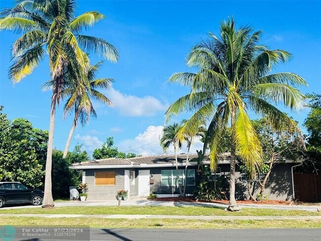 Building Photo - 1040 Lyons Park Dr