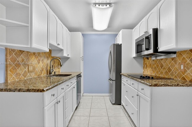 Building Photo - 2405 Antigua Cir