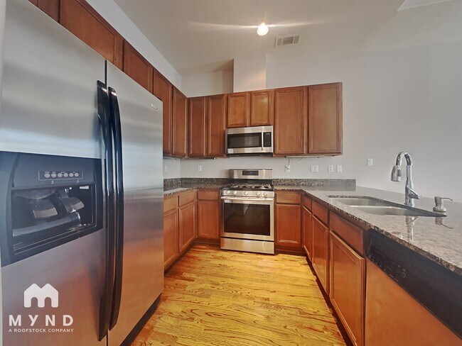 Foto del edificio - 3838 Center St