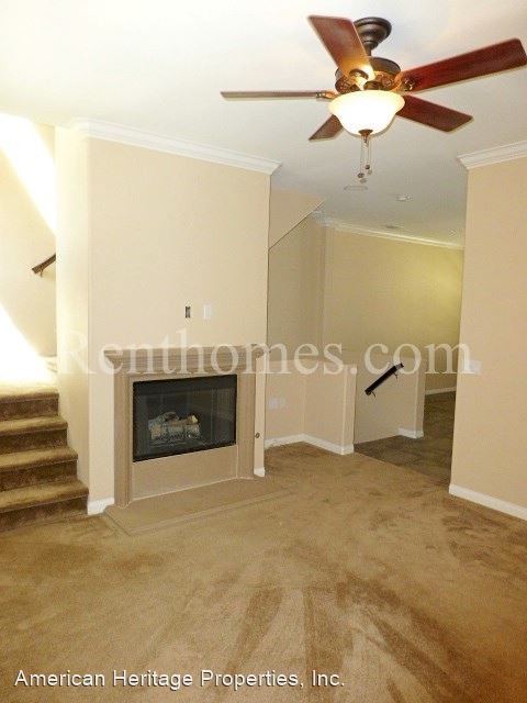 Building Photo - 2 br, 2.5 bath House - 10513-33 Zenor Lane