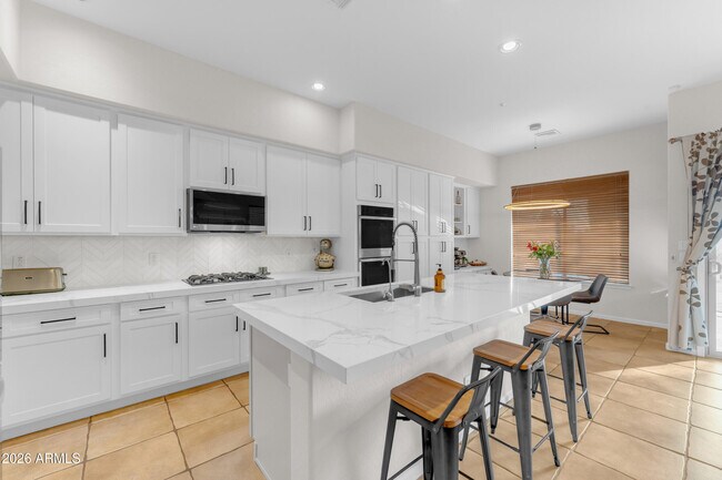 Building Photo - 20768 N 76th Way