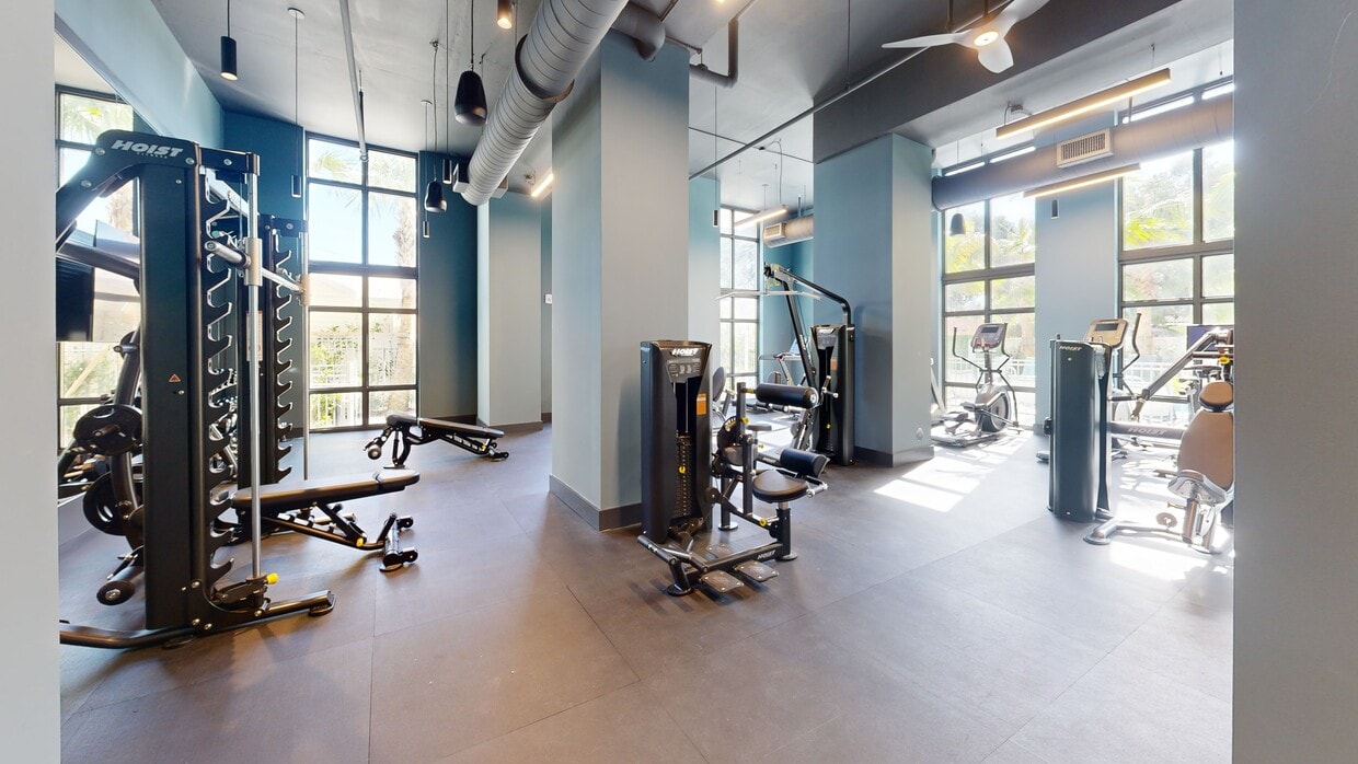 Photo - The Tropic Apartments