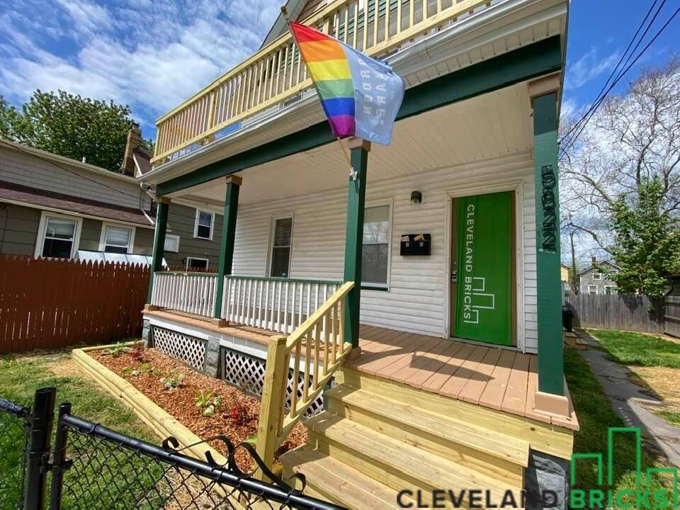 Foto principal - 5822 Lawn Ave