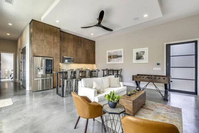 Foto del edificio - 1194 Comal St