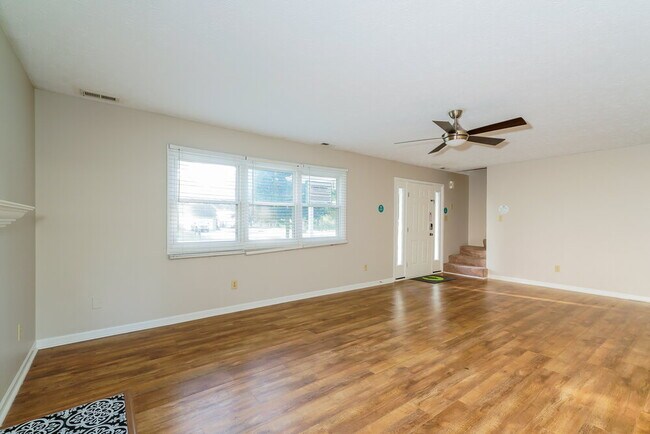 Foto del edificio - 3928 Liberty Meadows Rd