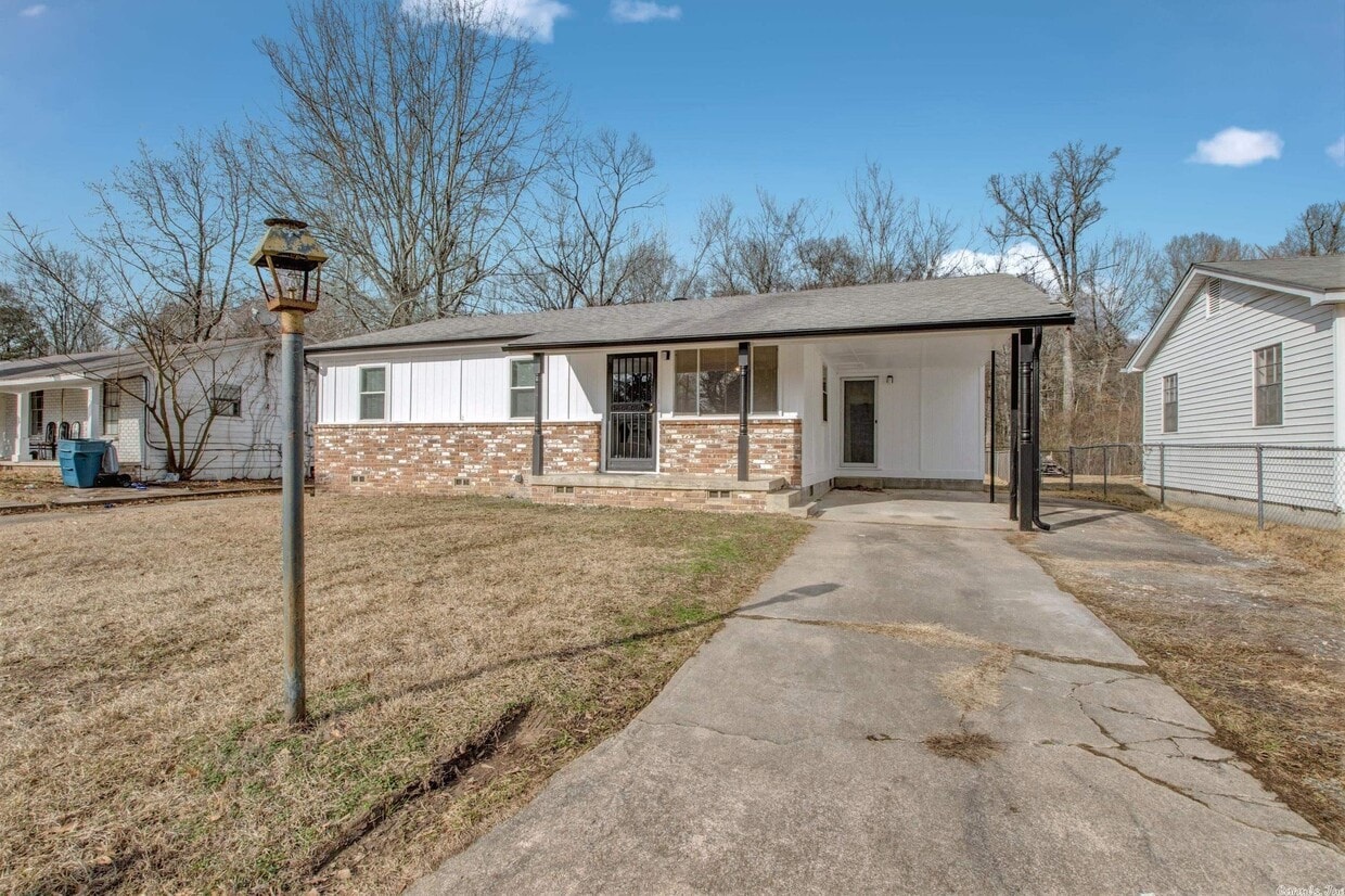 8424 Herrick Ln, Little Rock, AR 72209 House for Rent in Little Rock