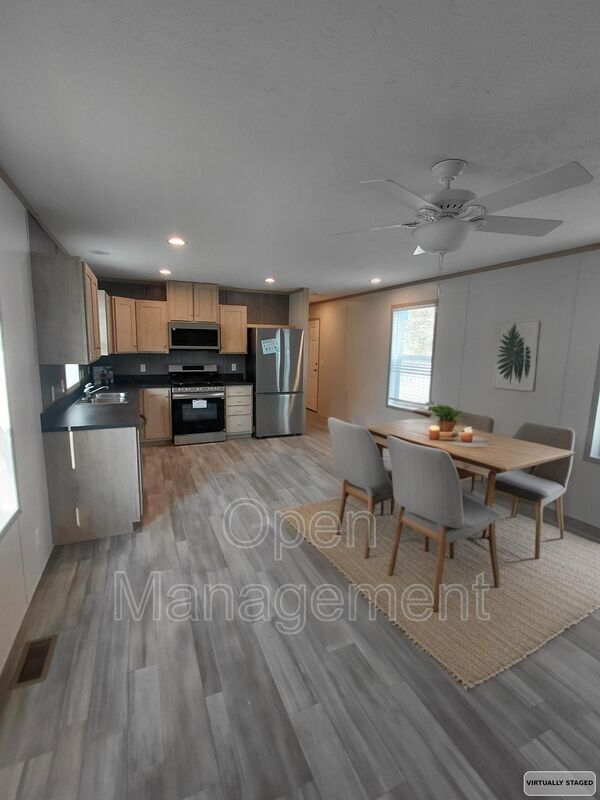 Foto del edificio - 301 Mantle Ave