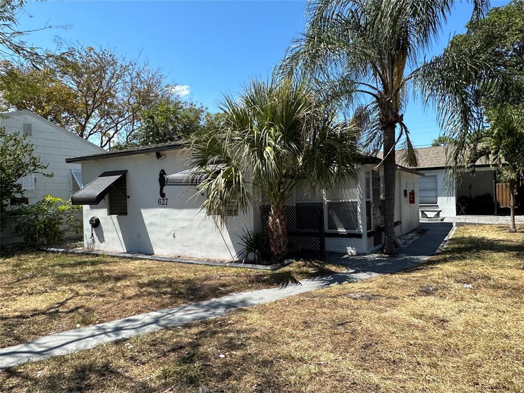 Foto principal - 627 W Pine St