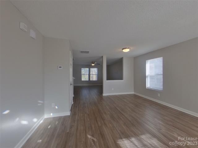 Building Photo - 12825 Silvaire Farm Rd