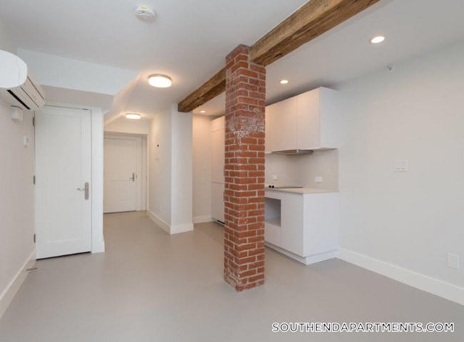 Building Photo - 461 Massachusetts Ave