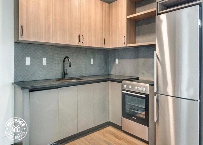 Foto del edificio - 171 Linden Blvd