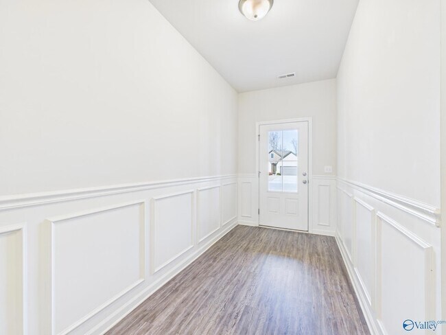 Foto del edificio - 149 Fernhill Dr NW