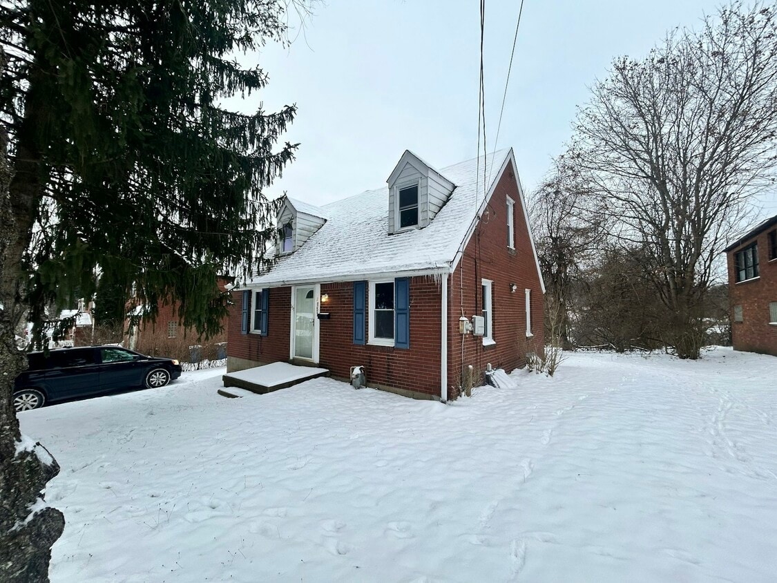 Photo - 151 Collins Drive