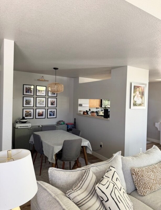 Foto del edificio - 3051 Sage Creek Rd