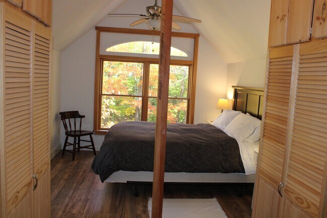 Foto del edificio - 725 New Hampshire Rte 103