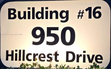 Building Photo - 950 Hillcrest Dr
