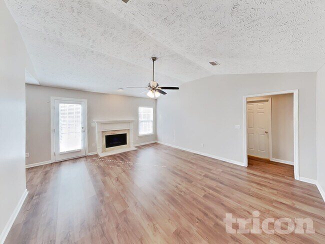 Foto del edificio - 4049 Sequoia Trail