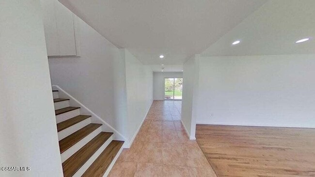 Foto del edificio - 845 La Grange Ave