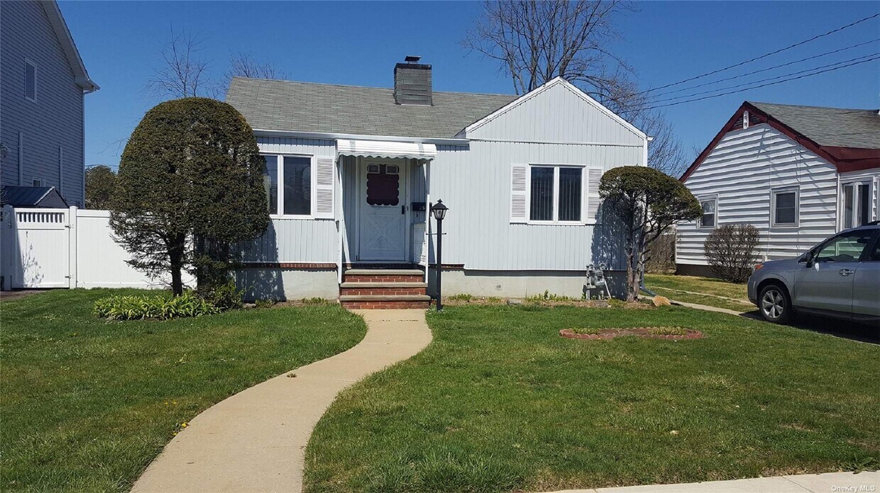 Primary Photo - 26 Alice St