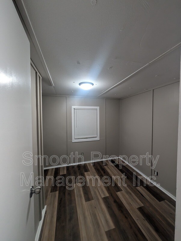 Foto del edificio - 4355 Trailer Park Ct