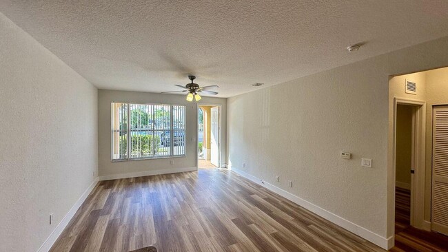 Building Photo - 3545 Forest Hill Blvd