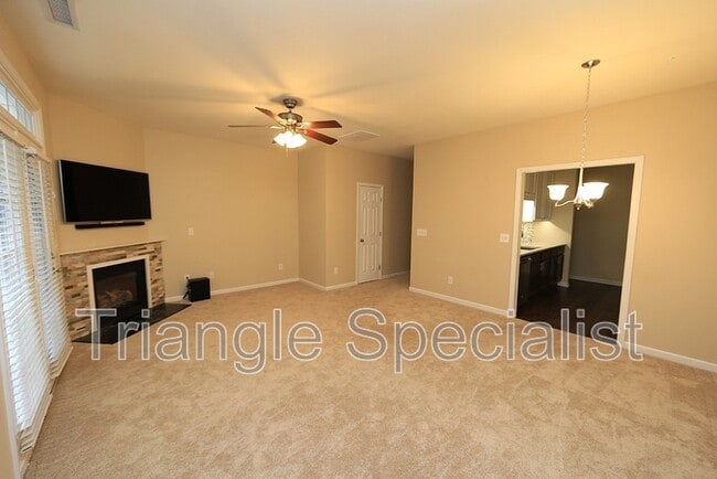 Foto del edificio - 8227 Martello Ln