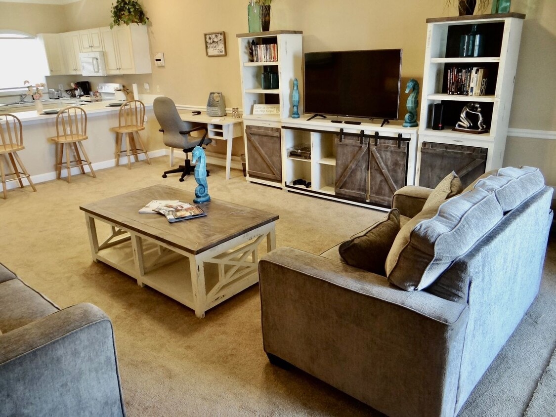 All Inclusive Seasonal Rental Available 11... - All Inclusive Seasonal Rental Available 11...