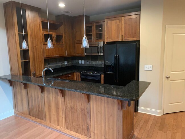 Building Photo - Urban Lofts Unit Available for Pre-Lease!