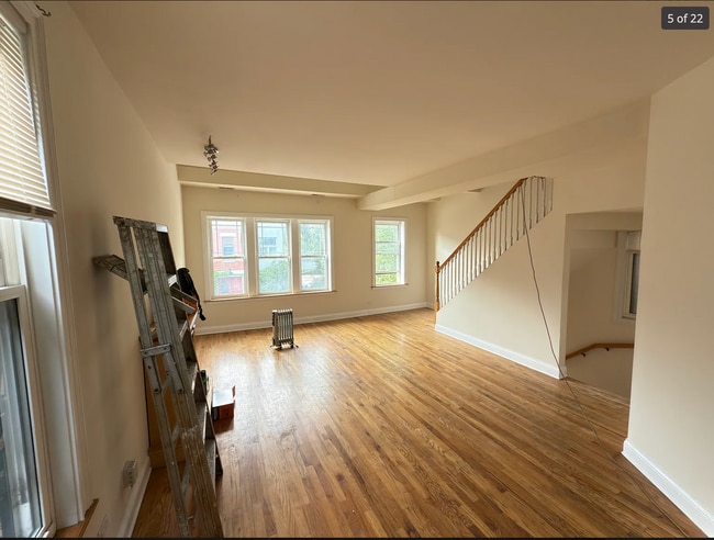 Building Photo - 1720 W Beach Ave