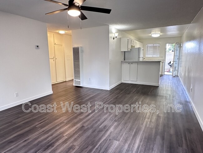Building Photo - 3551 Roosevelt St