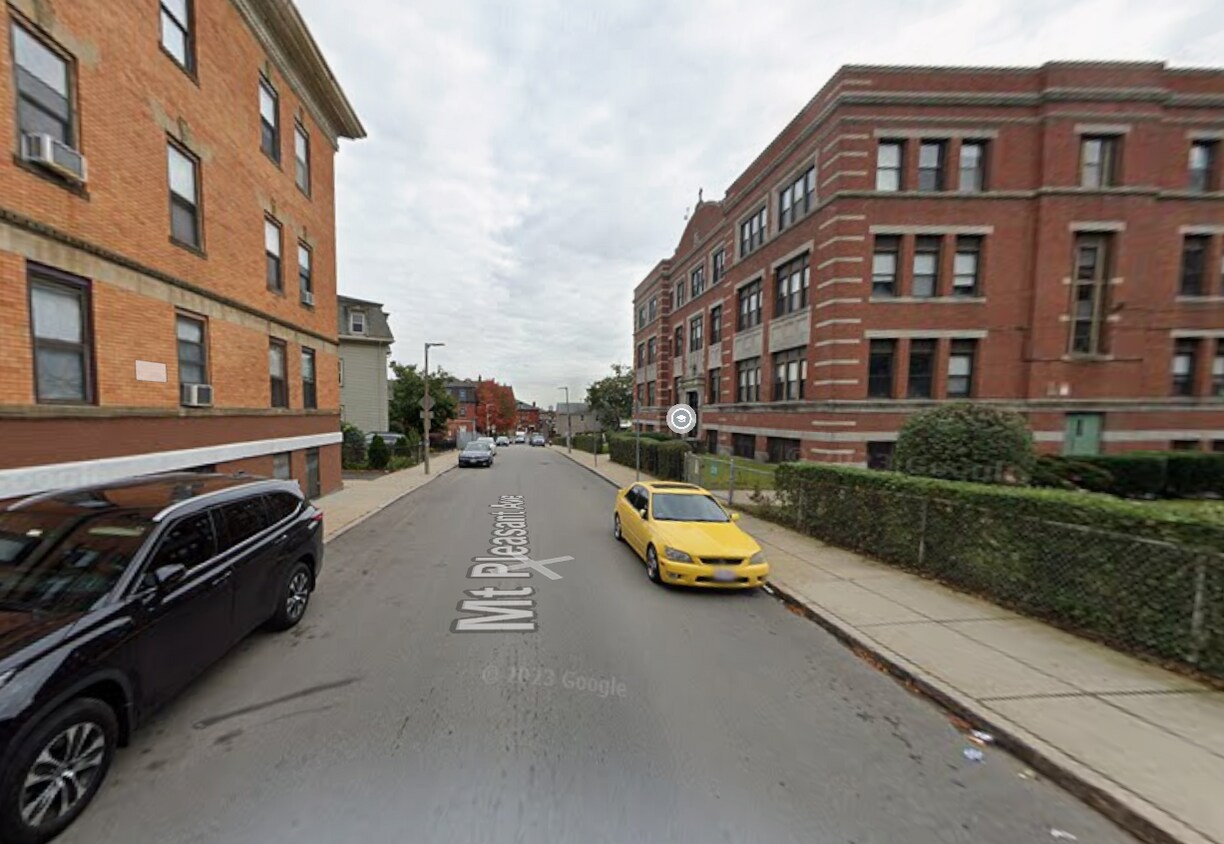 Foto del edificio - 114 Mount Pleasant Ave