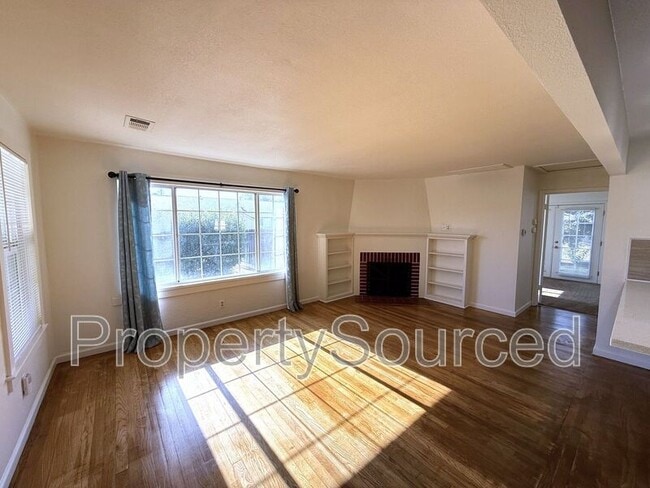 Foto del edificio - 221 N Lincoln Ave