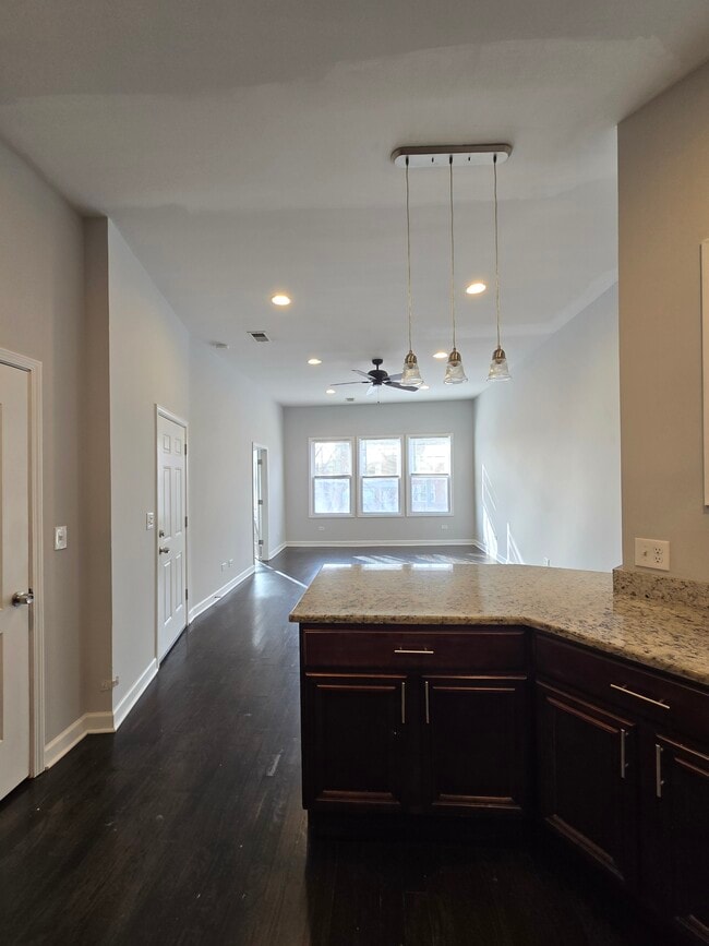 Building Photo - 2414 W Fullerton Ave