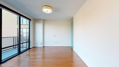 Interior Photo - Capitol View on 14th