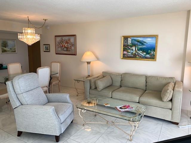 Foto del edificio - 525 N Ocean Blvd