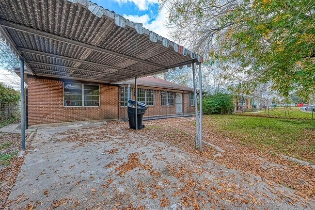 Foto del edificio - 4113 Dawson Ln